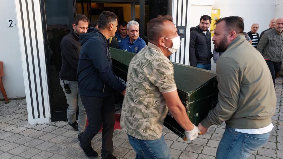 SAMSUN'DA VAHŞET: 2 ÇOCUK ANNESİ KADIN BOĞAZI KESİLEREK ÖLDÜRÜLDÜ