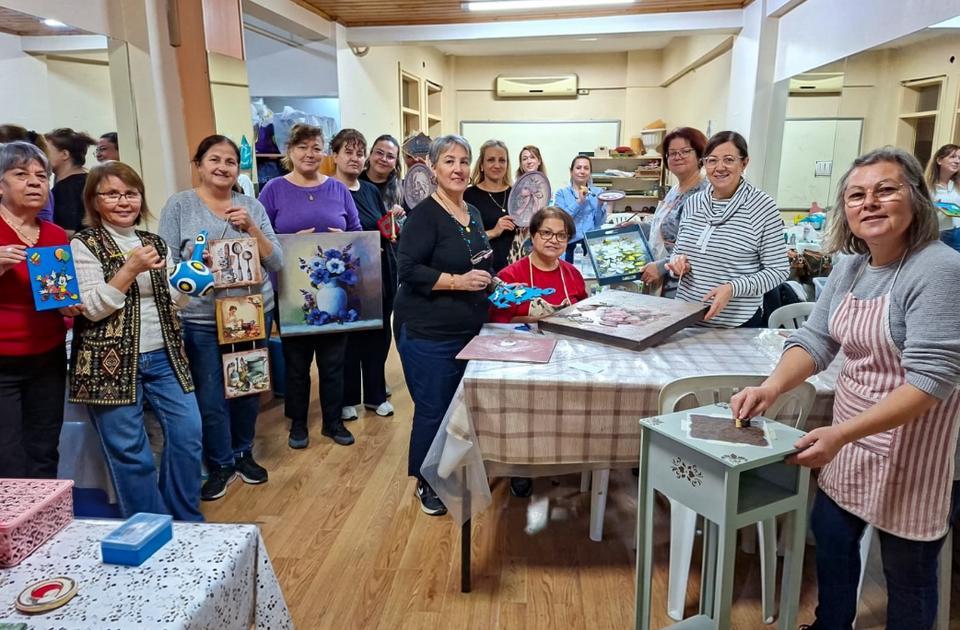 Efeler'de hanımevleri üretimle buluştu