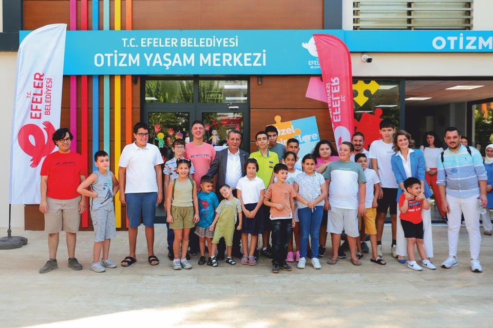 Efeler’de otizme umut olan merkez