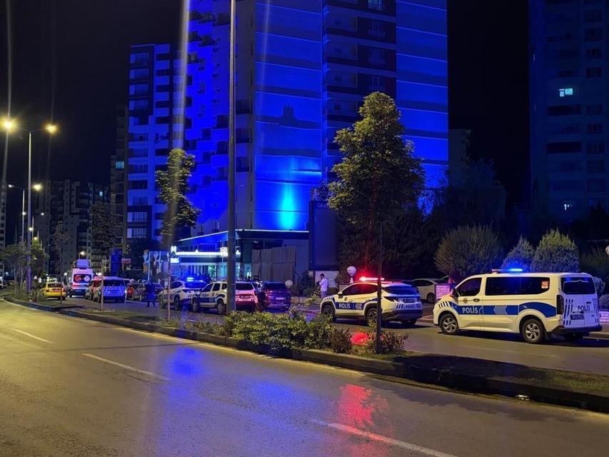 Genç kadını bıçakladıktan sonra aşağı atan zanlı, cinayeti çektiği video ile itiraf etmiş