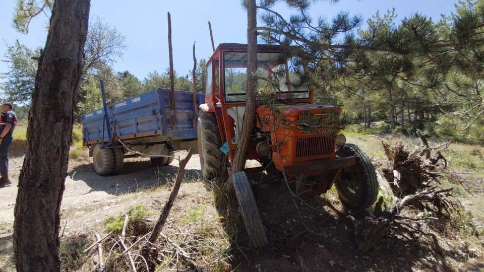 Traktörden düşen 2 kişi yaralandı