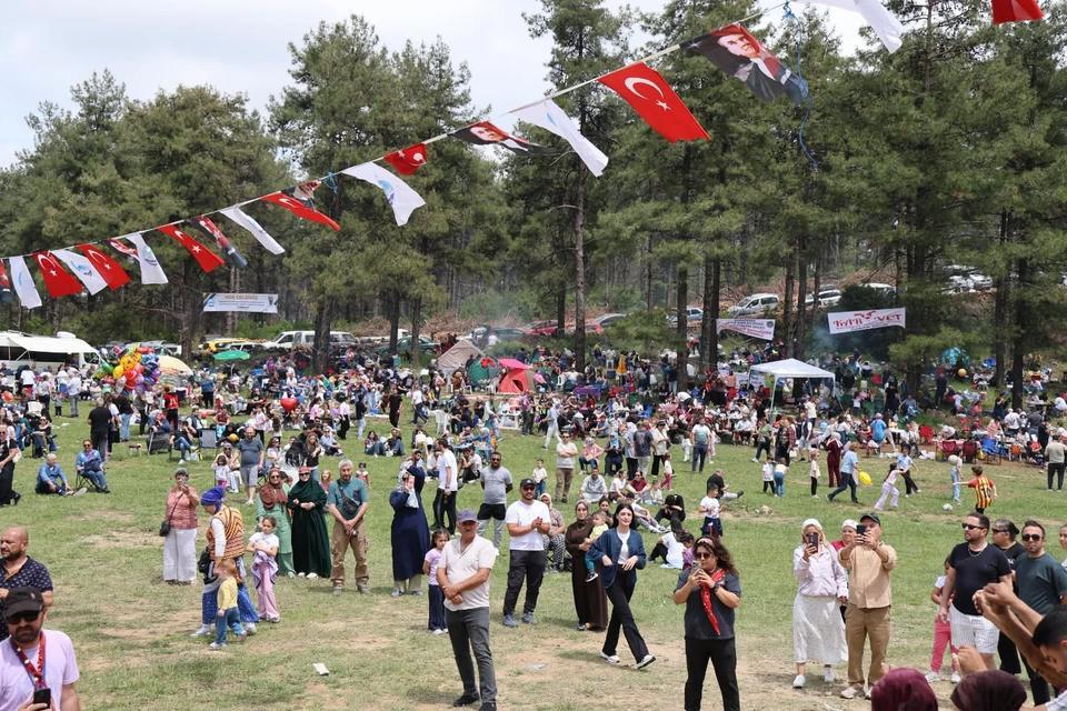 Söke de Karadenzililer Şenliği Ovacık Yaylasında Yapıldı