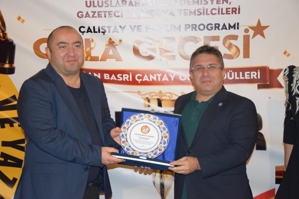 Agil Alesger Türkiye’de “Uluslararası Medya ve İletişim Ödülü”ne layık görüldü