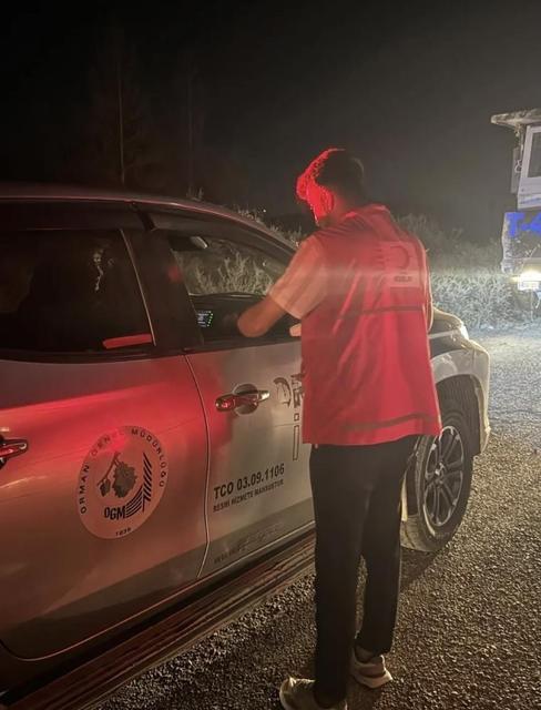 Kızılay'dan alevlerle mücadele eden ekiplere destek