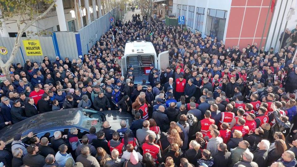 Başkan Durbay'a görev yaptığı belediyede duygusal veda