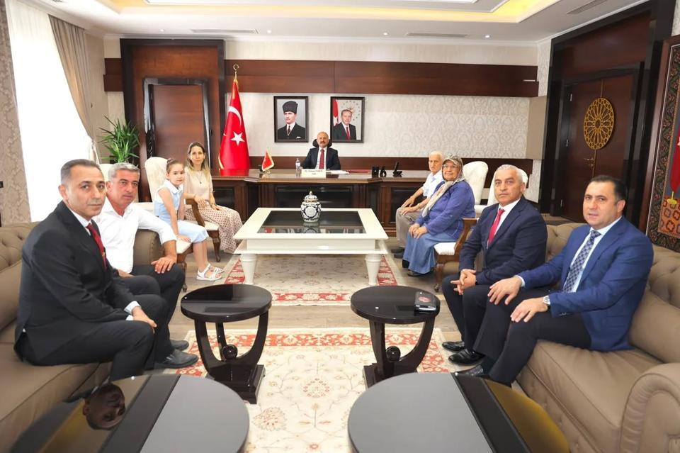 Vali Varol: "Sizler baş tacımızsınız"