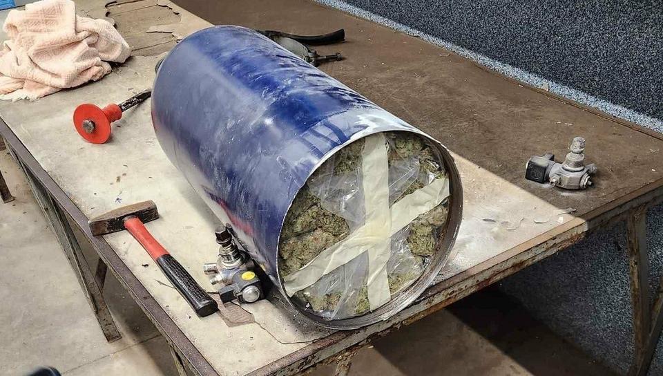 Otogaz tüplerine gizlenen 70 kilo esrar yakalandı