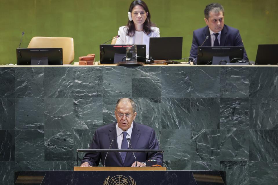 Lavrov: "Önlem alınmazsa Filistin topraklarında tanınacak hiçbir şey kalmayacak"