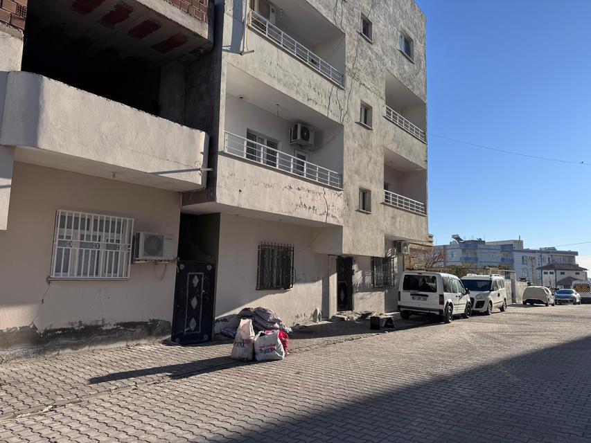 MARDİN'DE İKİ KIZ KARDEŞ EVDE SİLAHLA VURULMUŞ HALDE ÖLÜ BULUNDU