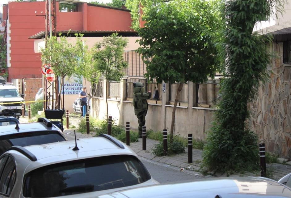 AYDIN'DA ŞÜPHELİ ÇANTA PANİĞİ
