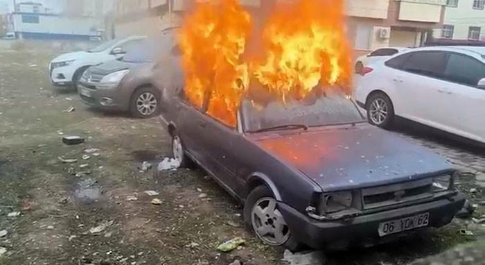 Otomobil yakan iki çocuk serbest bırakıldı