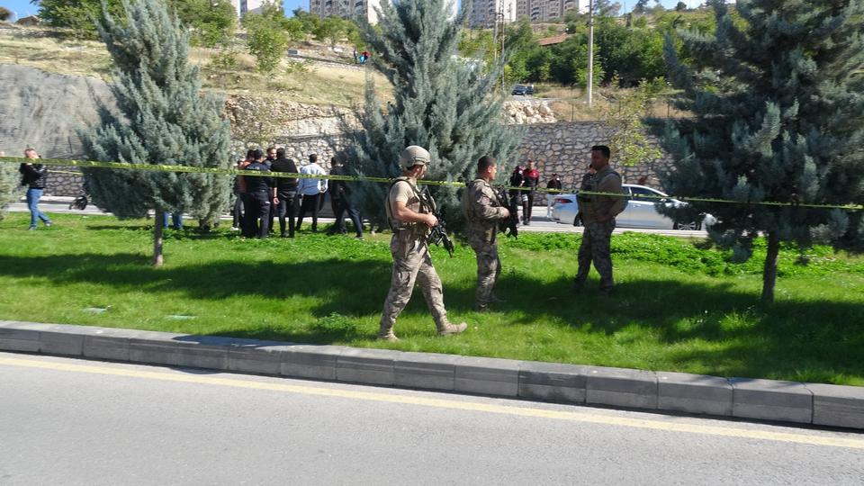 MALATYA'DA EŞİNİ BIÇAKLAYARAK ÖLDÜREN ŞAHIS İNTİHARA KALKIŞTI