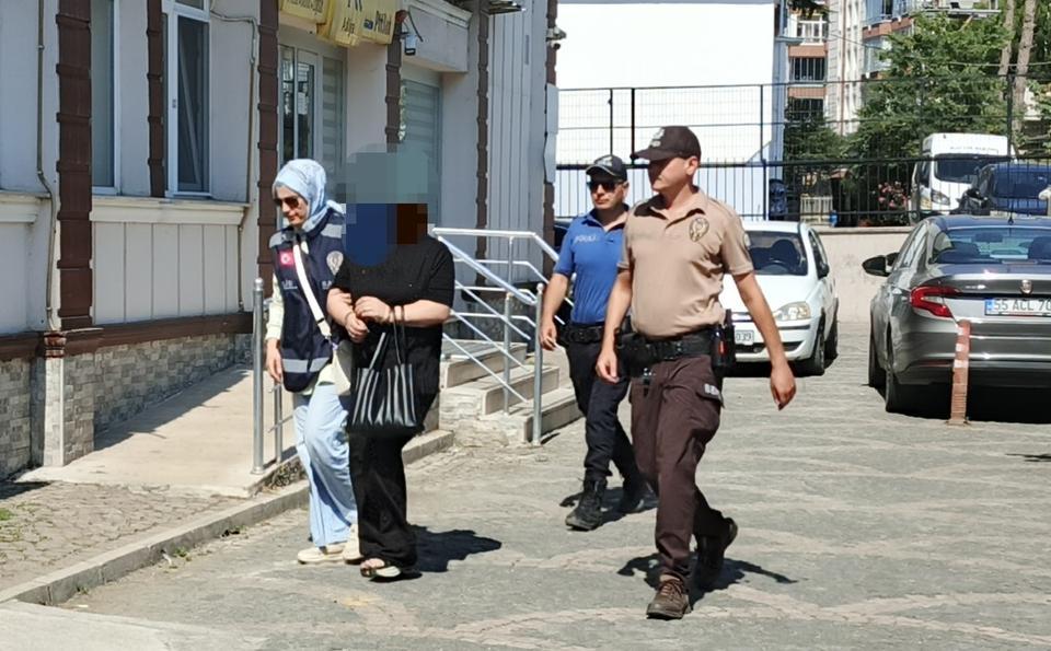 Genç kadın balkondan düşerek hayatını kaybetti