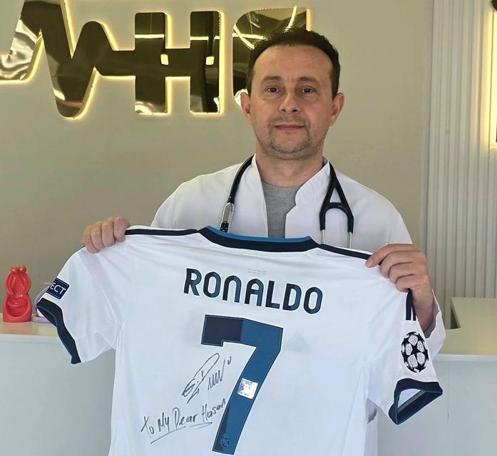 Cristiano Ronaldo’dan Güngör’e özel imzalı forma
