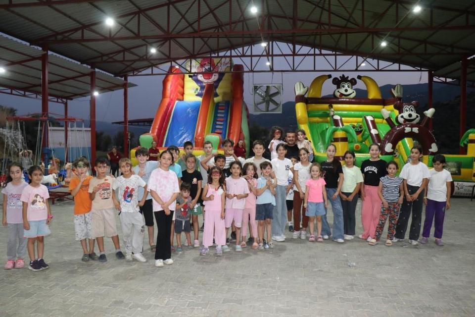 Bozdoğan’da çocuklar yaz şenliklerinde eğleniyor