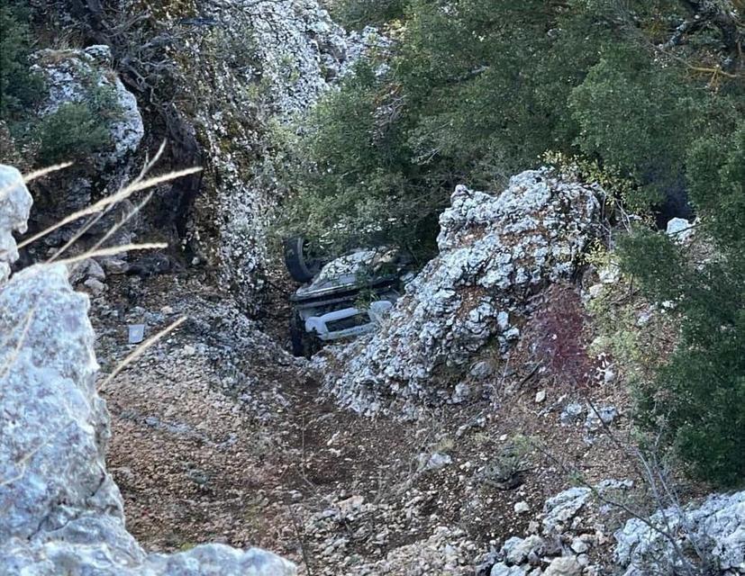 Otomobil uçuruma yuvarlandı, sürücü hayatını kaybetti