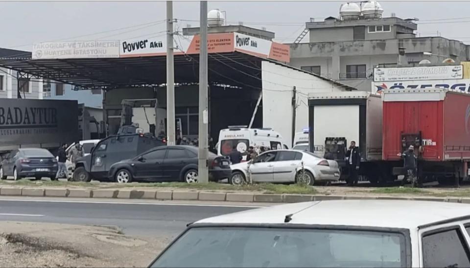 Silahlı kavgada 4 kişi yaralandı