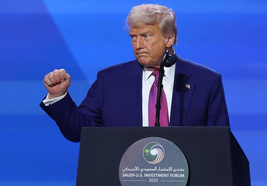 Trump: "Suriye'ye yönelik tüm yaptırımları kaldırıyoruz"