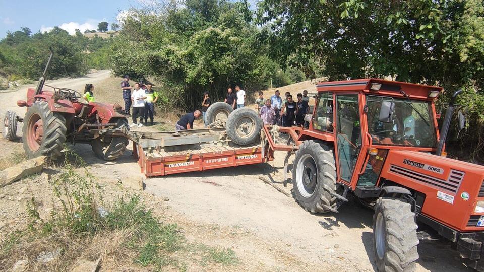Traktör römorku devrildi: 1 ölü, 3'ü çocuk 7 yaralı