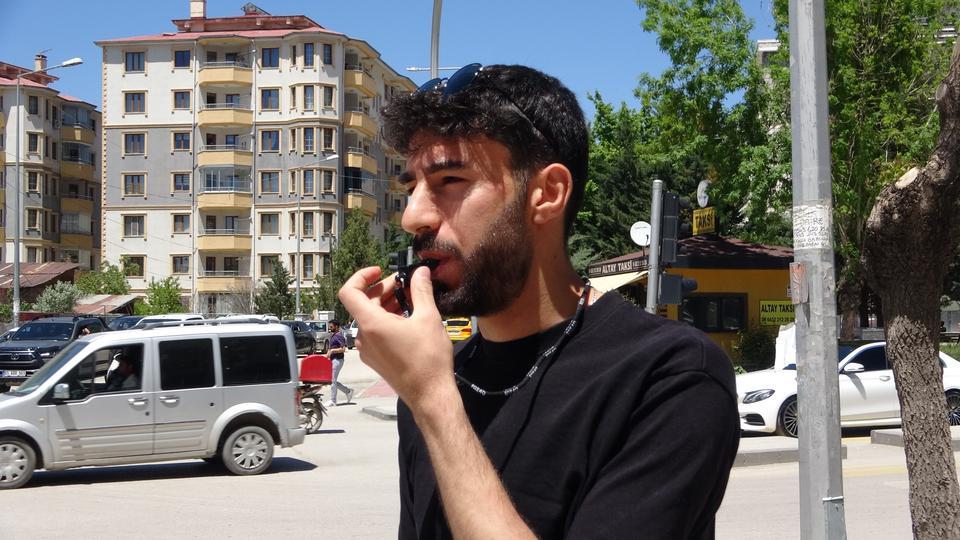 Hakem düdüğüyle trafik kahramanı!