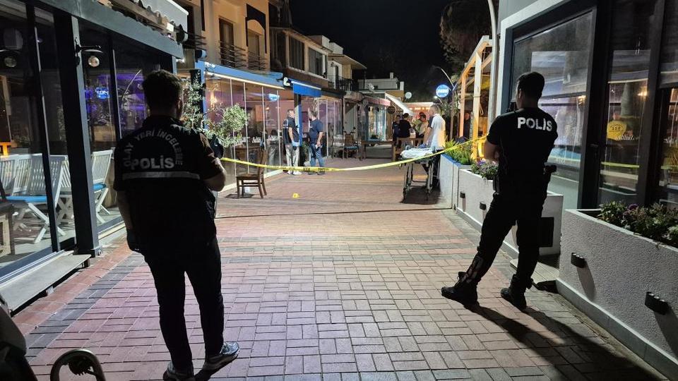 Tuvaletten dönerken kurşunların hedefi oldu: 1 ölü