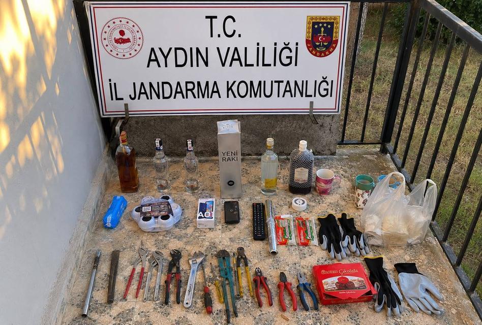 Aydın’da 2 hırsızlık şüphelisi iş üstünde yakalandı
