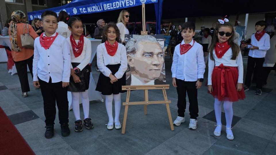 Nazilli'de ‘Cumhuriyet Çocukları Resim Sergisi' açıldı