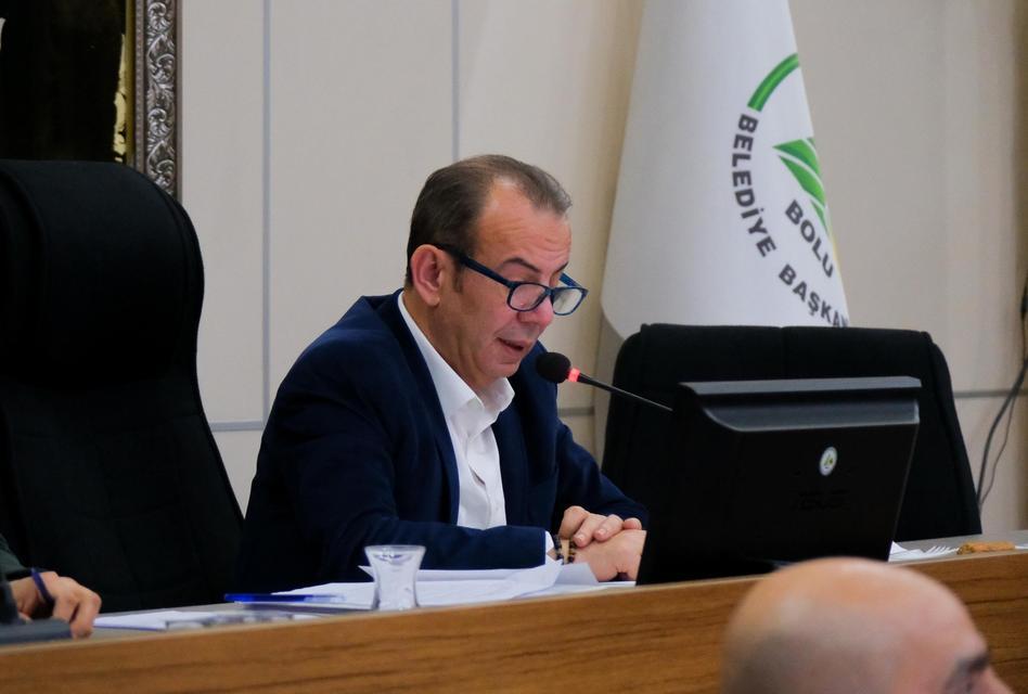 Tanju Özcan: Eşime bir özür borcum var