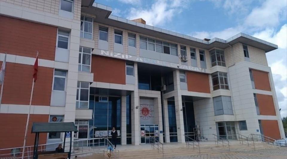 Hademe 6 yaşındaki çocuğu bıçakladı