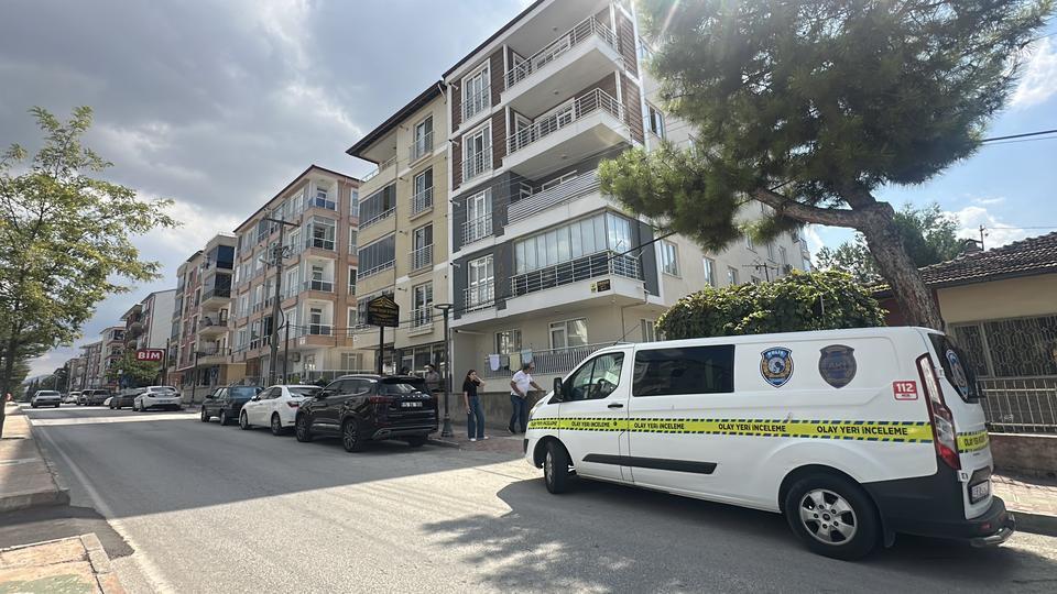 Boya yaparken fenalaşan usta hayatını kaybetti