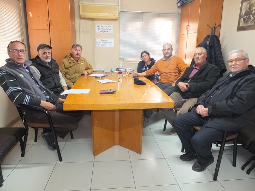 TARİŞ'İN ZEYTİNYAĞI FİYATLARINA ÜRETİCİDEN TEPKİ