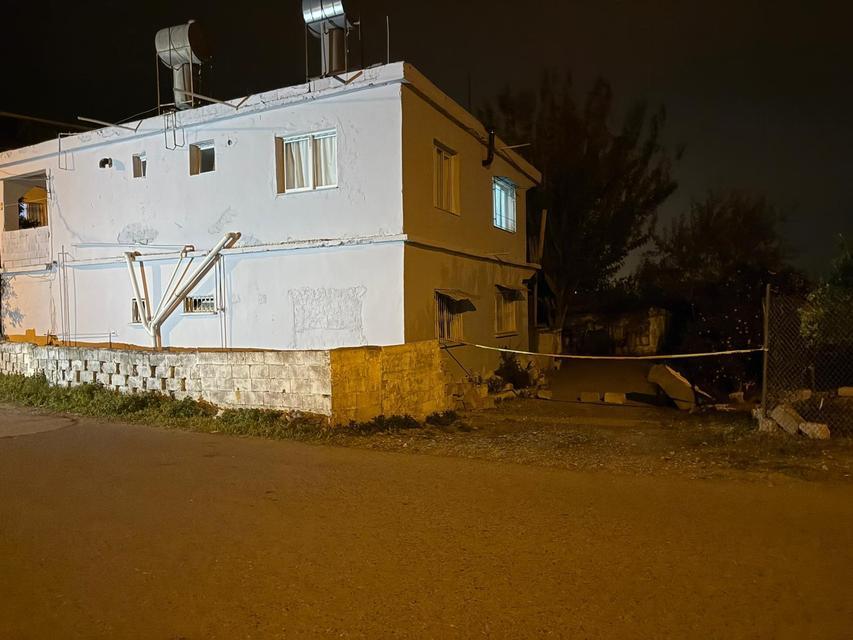 Öldürdüğü eşini evinin banyosuna gömdü