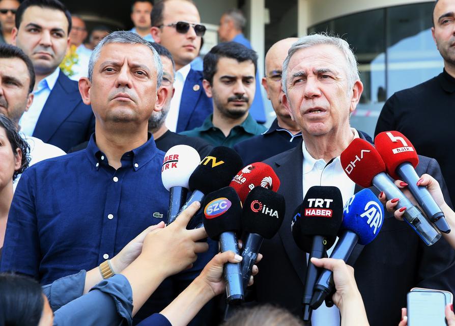 Başkan Zeyrek'in sağlığı için deneyimli isimler whatsap grubunda buluştu