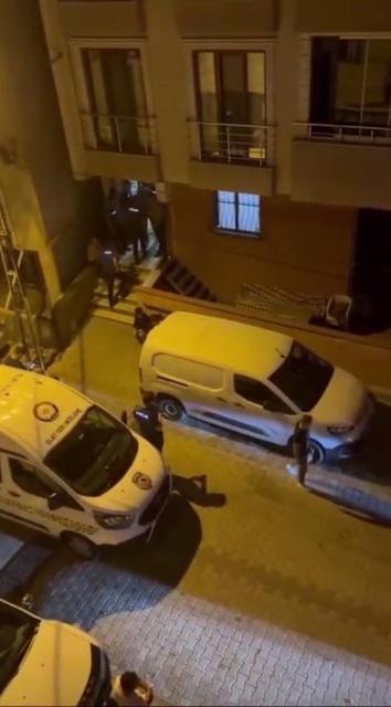 SANCAKTEPE'DE AİLE FACİASI: ANNE VE BABASINI BIÇAKLAYARAK ÖLDÜRDÜ