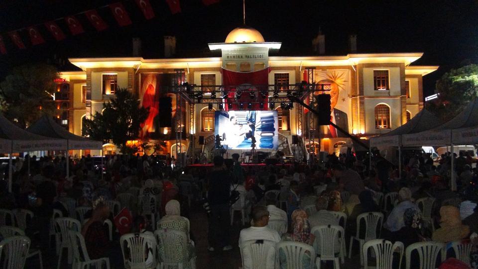 Manisa'da 15 Temmuz Demokrasi ve Milli Birlik Günü programı gerçekleştirildi