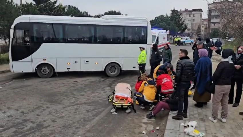 İşçi servisleri kafa kafaya çarpıştı: 19 yaralı