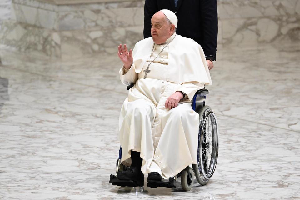 Papa Francis hayatını kaybetti
