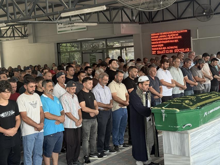 7. sınıf öğrencisi okul yerine mezara gitti