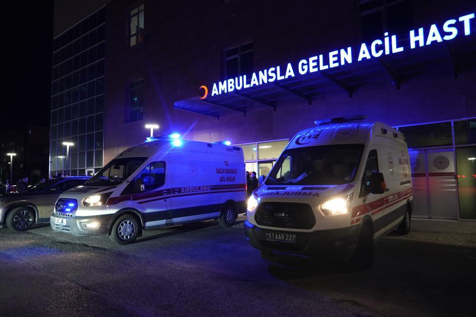 Silahlı kavgada 2 kişi yaralandı