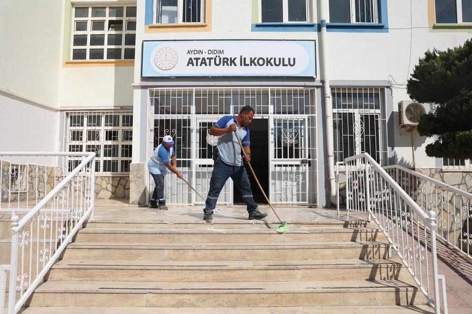 Didim’de okullar yeni döneme hazırlanıyor