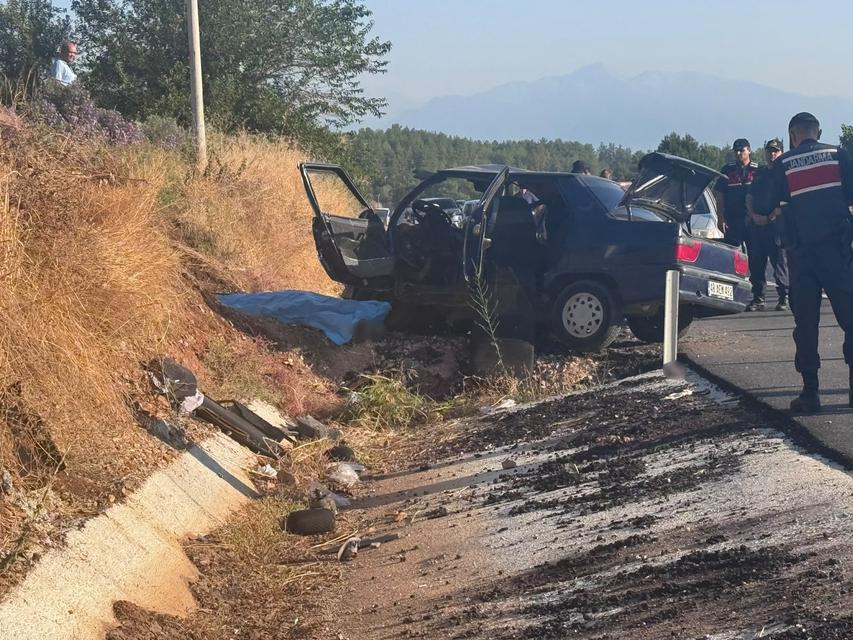 Korkunç kazada 2 kişi hayatını kaybetti