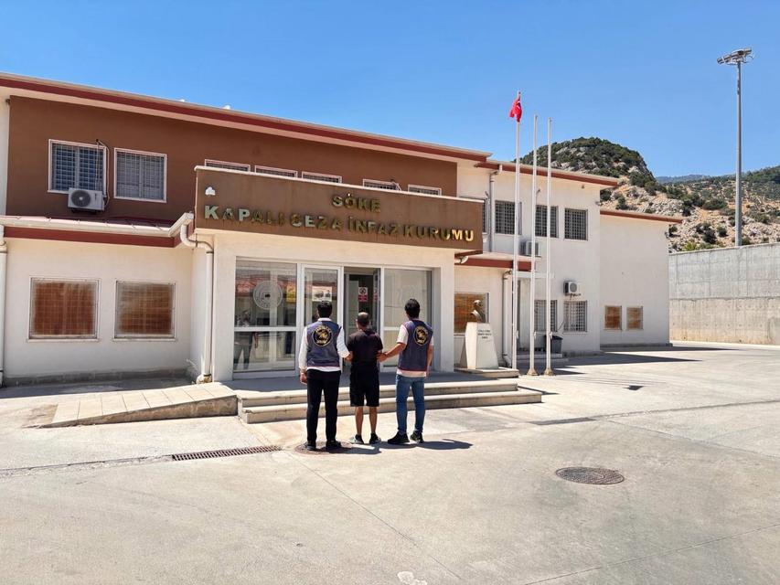 Aydın’da 1 yıldır aranan o suç makinesi yakalandı