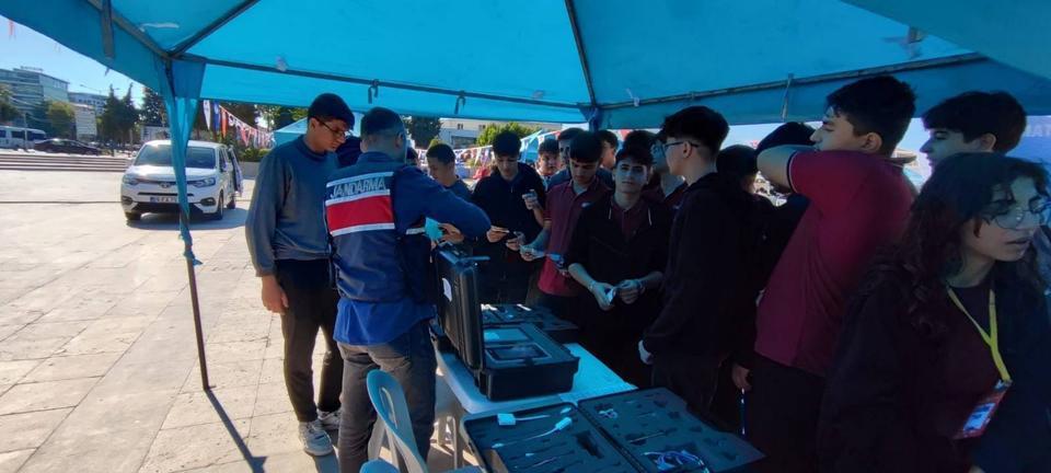 Didim’de bin 150 öğrenciye siber güvenlik eğitimi verildi