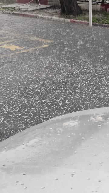 Söke–Sazlıköy yolu dolu ve sağanak yağışa teslim odu