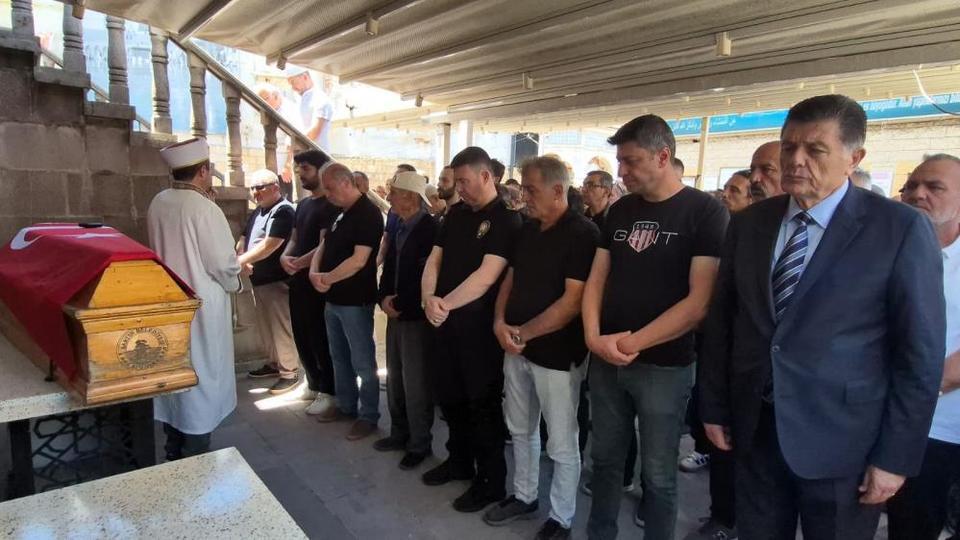 Eşini kaybetmişti... Emekli oolis 3 yıl sonra hayata veda etti