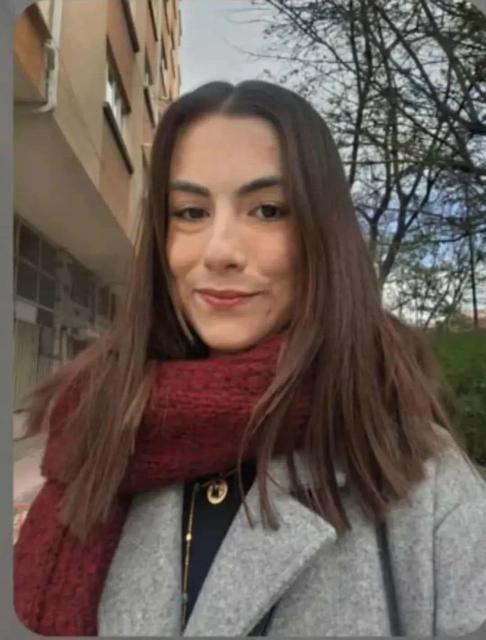 Otobüs beklerken kalp krizi geçiren ebe hayatını kaybetti