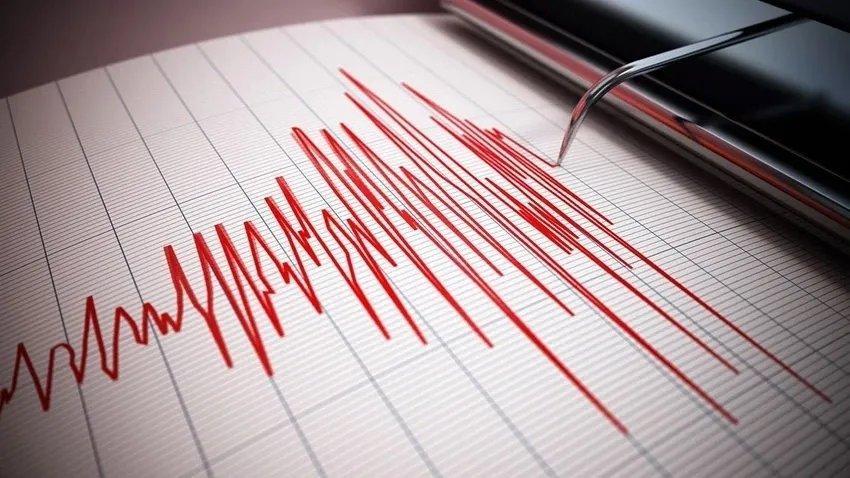 Ege Denizi'nde 5.2 deprem!