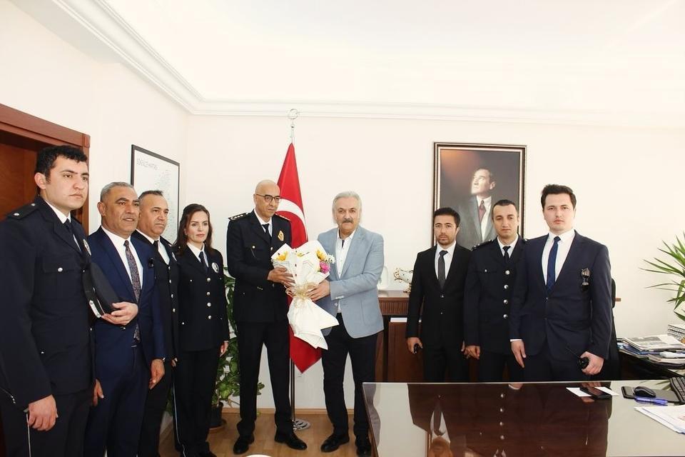 KAYMAKAM AKÇA POLİSLERİ AĞIRLADI