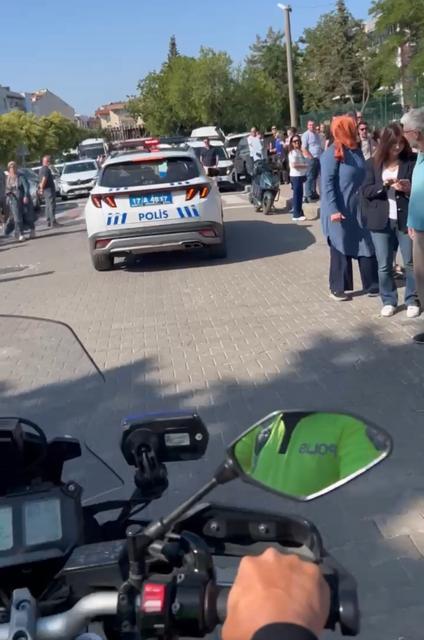 LGS'ye geç kalan öğrencileri polis yetiştirdi