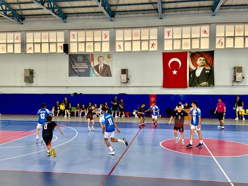 MİNİKLER HENTBOL TÜRKİYE ŞAMPİYONASI AYDIN'DA BAŞLADI